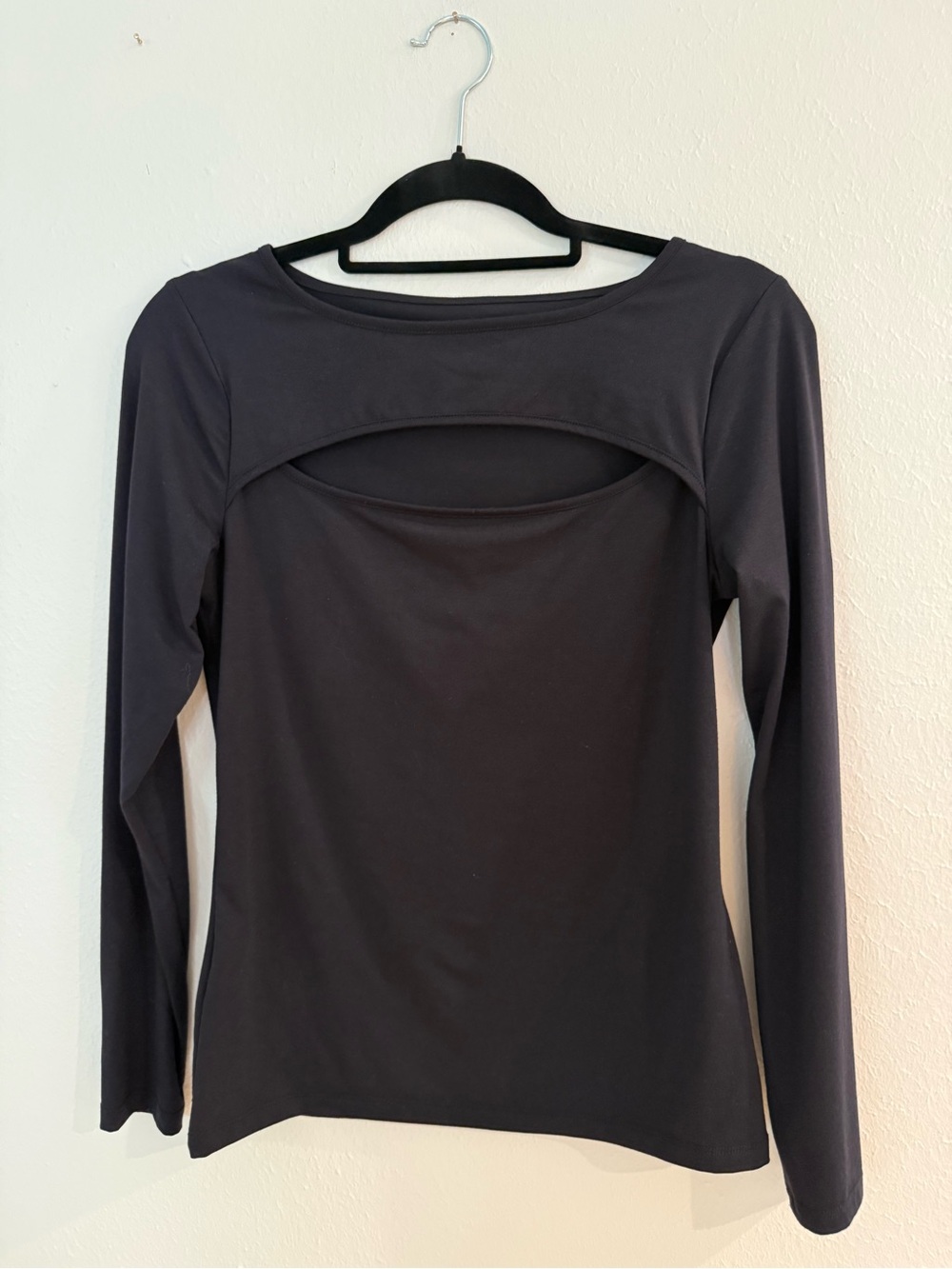 Nine West Black Cutout Top Size M Long Sleeve Boat Neck